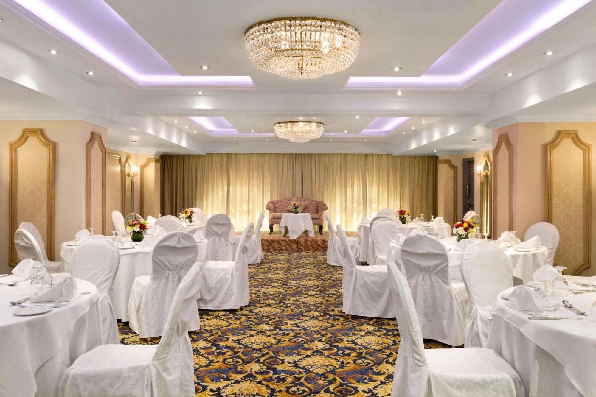 Hawthorn Suites By Wyndham Al Khobar Luaran gambar